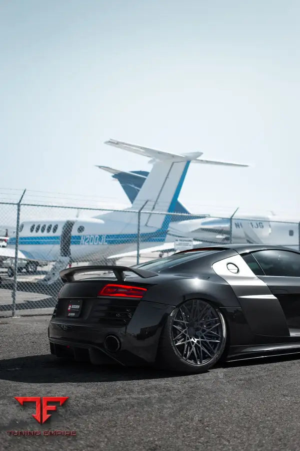 AUDI R8 FORGED WHEELS AND EXHAUST SYSTEM
