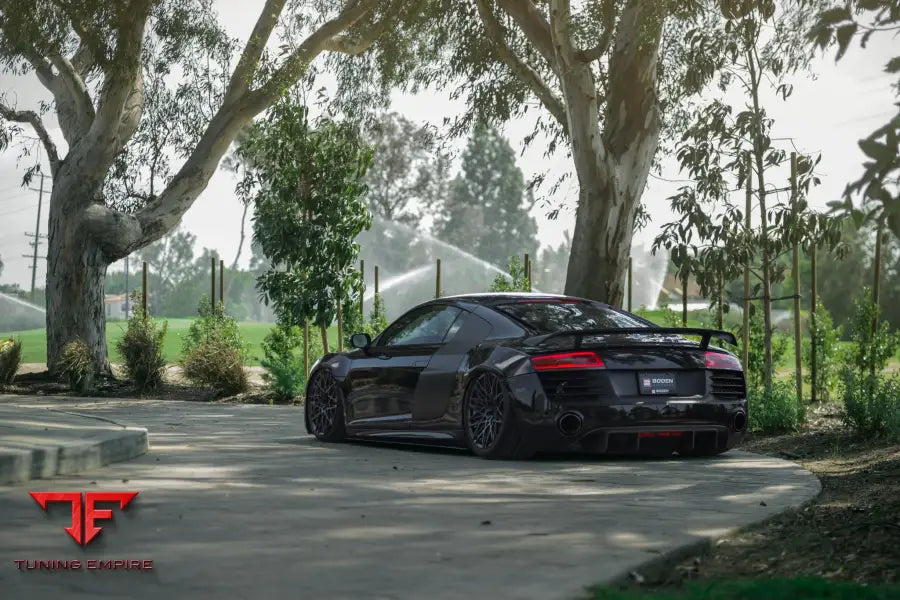 AUDI R8 FORGED WHEELS AND EXHAUST SYSTEM