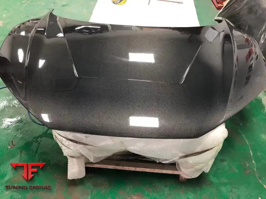 AUDI R8 GEN 2 CARBON FIBER FRONT HOOD 2017+