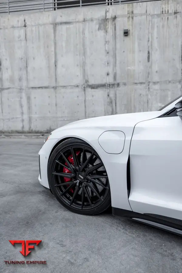 AUDI RS E-TRON GT FORGED WHEELS AND EXHAUST SYSTEM