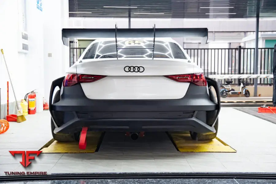 AUDI RS3 8Y CARBON FIBER BODY KIT