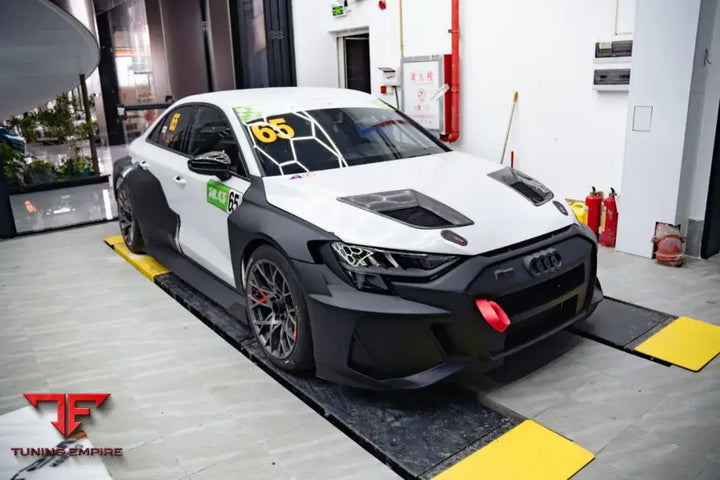 AUDI RS3 8Y CARBON FIBER BODY KIT