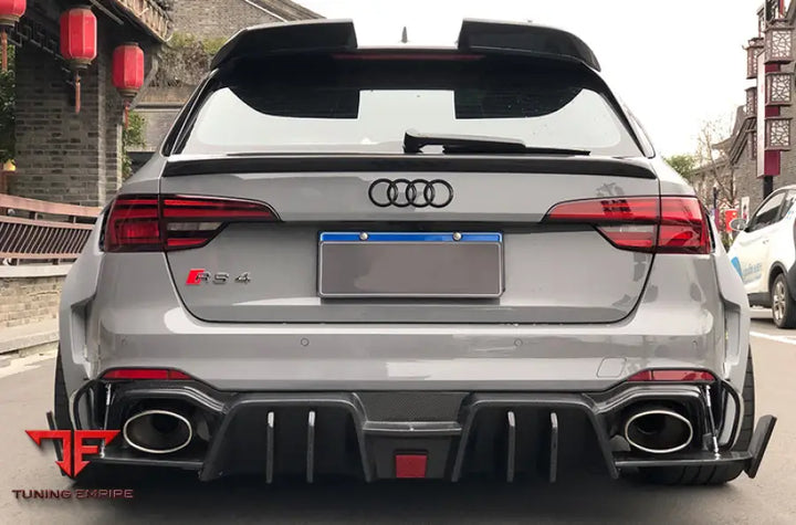 AUDI RS4 CARBON FIBER BODY KIT PARTS