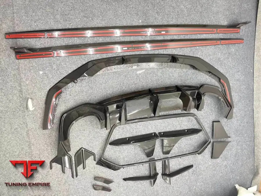 AUDI RS7 C8 2019 + R-4 DRY CARBON BODY KIT