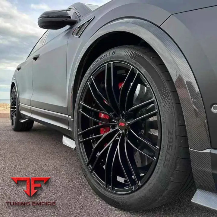 AUDI RSQ8 CARBON FIBER BODY KIT