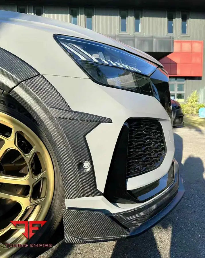 AUDI RSQ8 CARBON FIBER PARTS