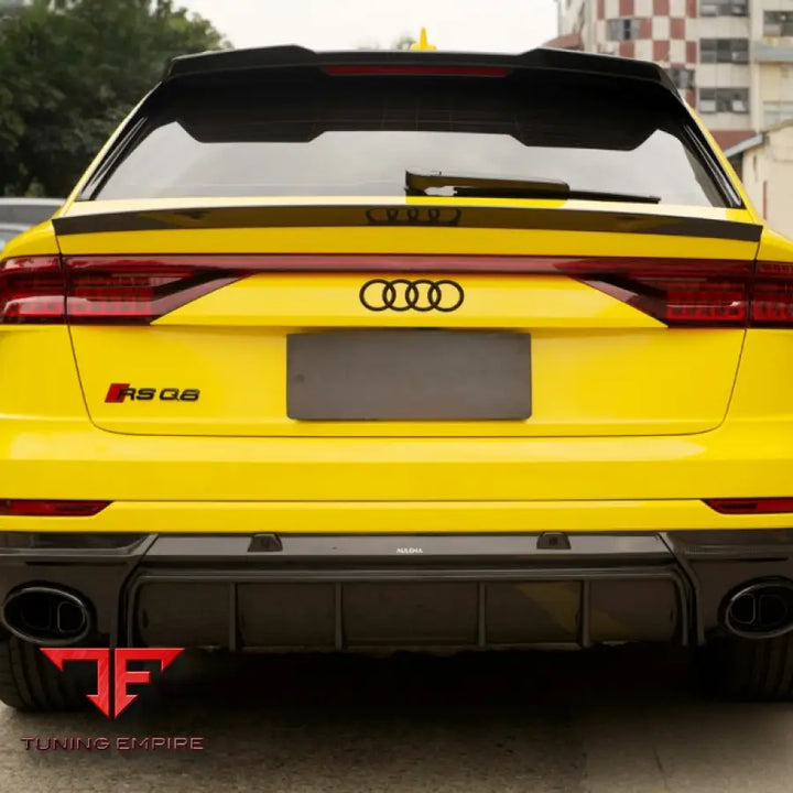 AUDI RSQ8 DRY CARBON FIBER BODY KIT PARTS