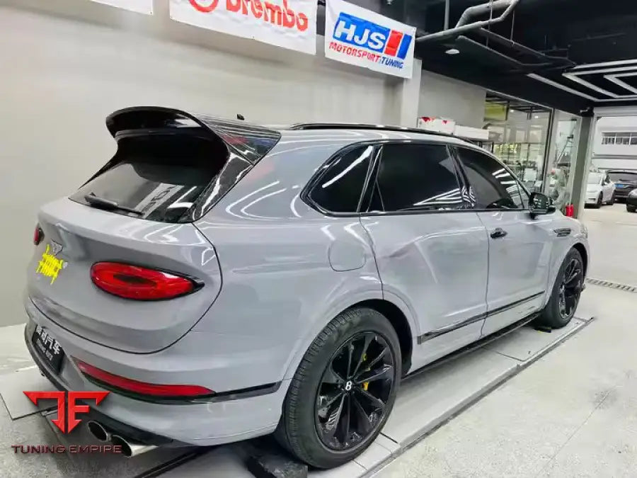 BENTLEY BENTAYGA CARBON FIBER BODY KIT