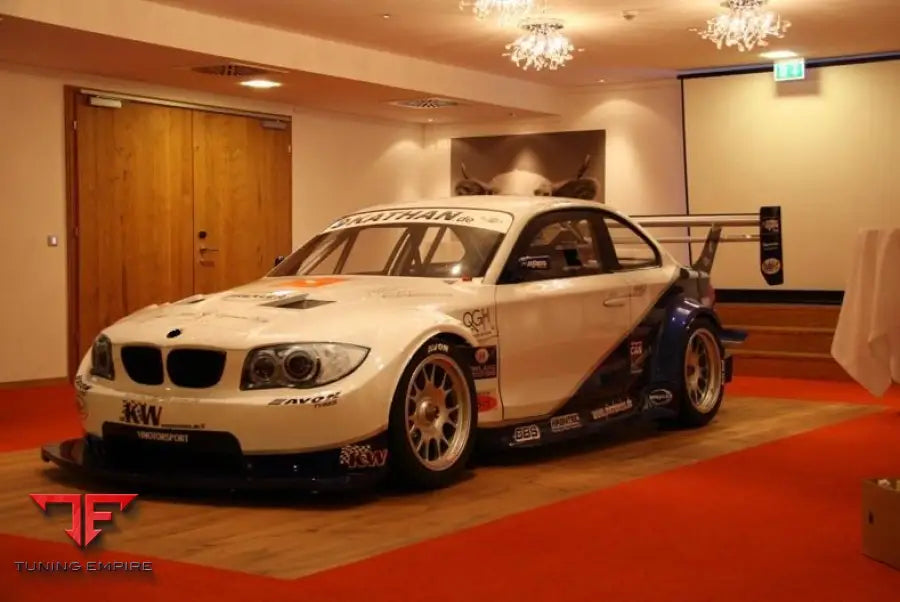 BMW 1 SERIES E82 RACING BODY KIT