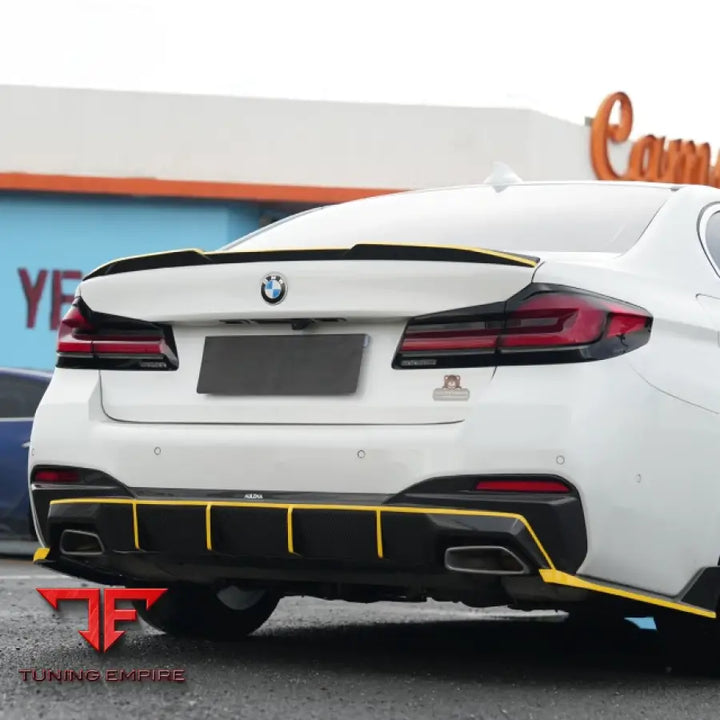 BMW 5 SERIES (G38) DRY CARBON FIBER BODY KIT