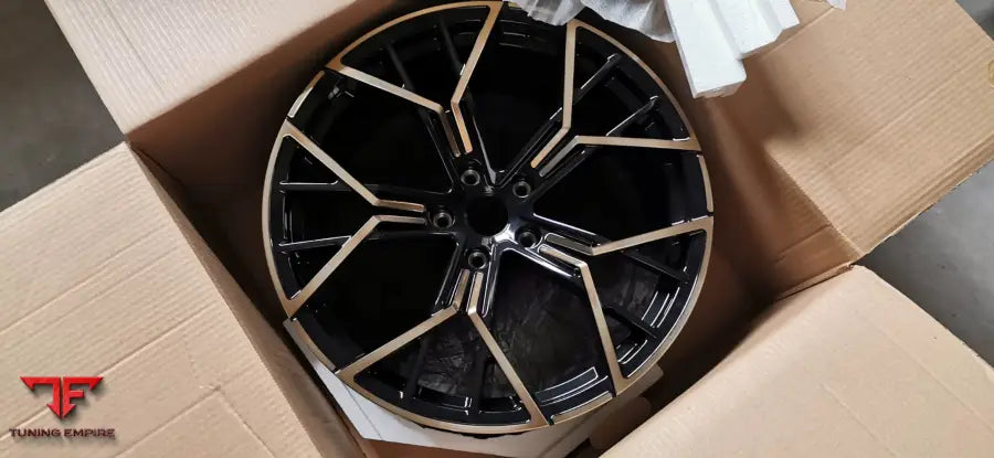 BMW 8-SERIES G15 2019 + WHEELS