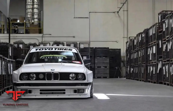 BMW E30 COUPE - WIDE BODY KIT