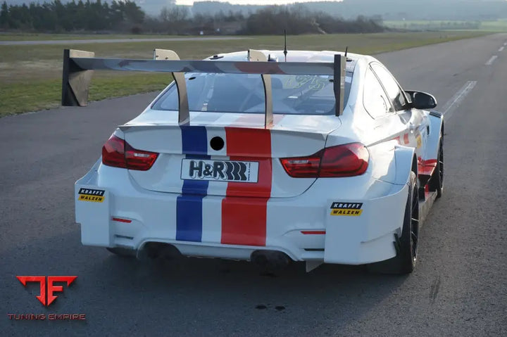 BMW F82 M4 BODYKIT