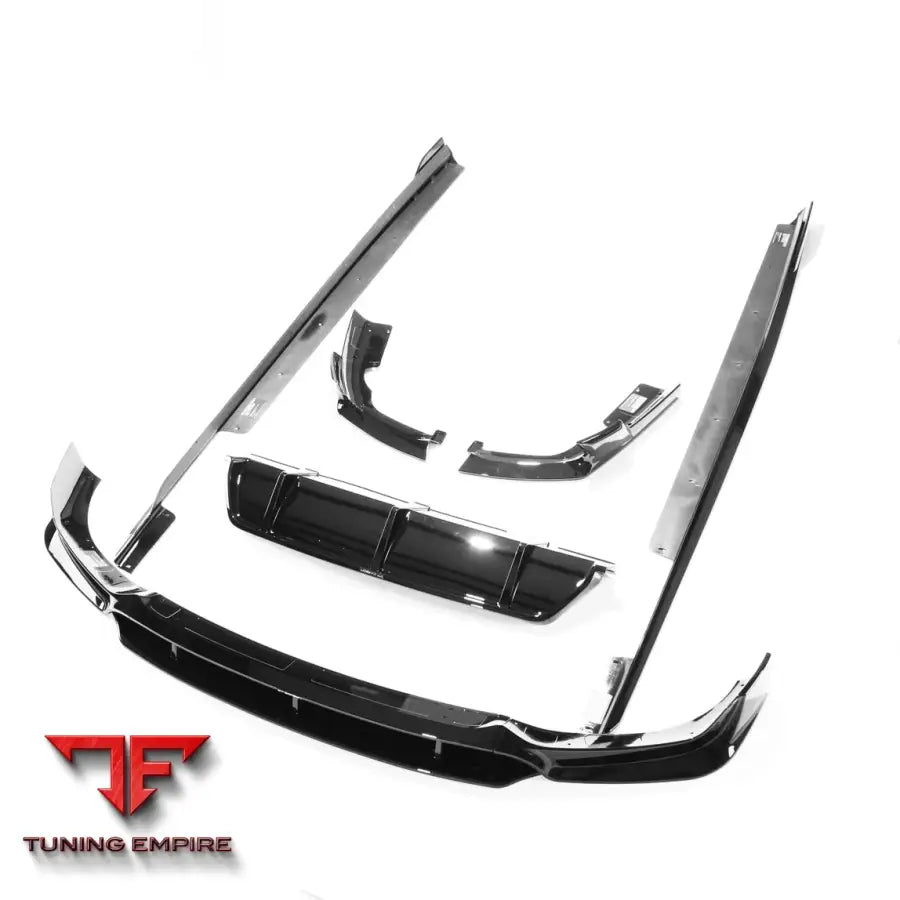 BMW G06 X6 GLOSS BLACK BODY KIT