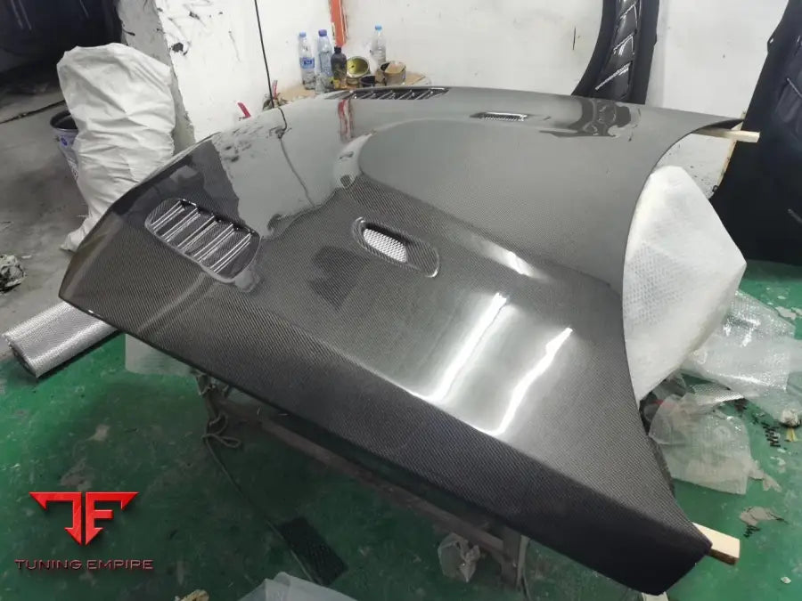 BMW M3 E92 CARBON GTR BONNET