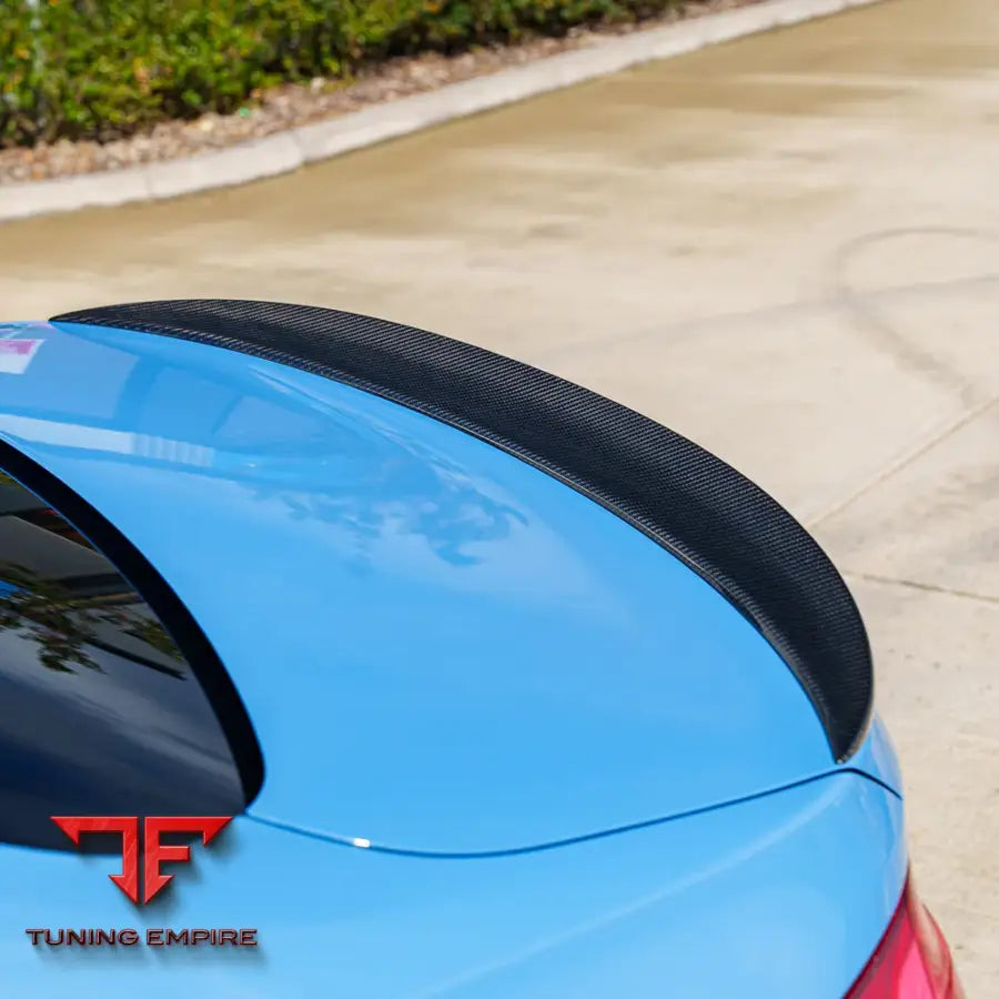 BMW M3 F80 CARBON FIBER KIT