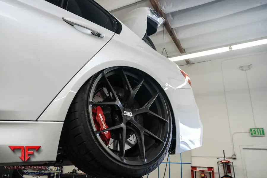BMW M3 FORGED WHEELS AND EXHAUST SYSTEM