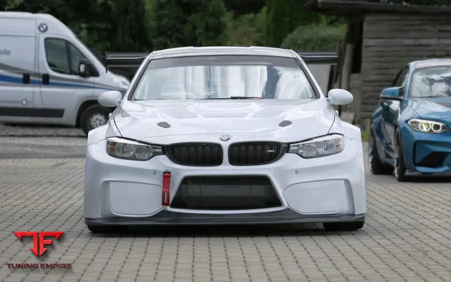 BMW M4 F82 RACING CARBON BODY KIT AND PARTS