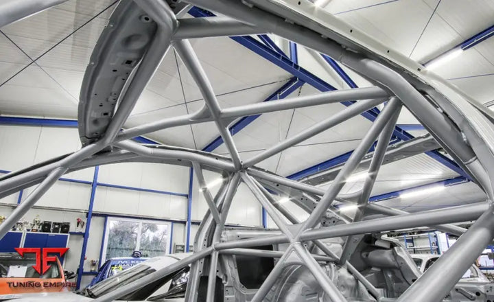 BMW M4 F82 RACING CARBON BODY KIT AND PARTS