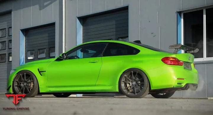 BMW M4 F82 RACING CARBON BODY KIT AND PARTS