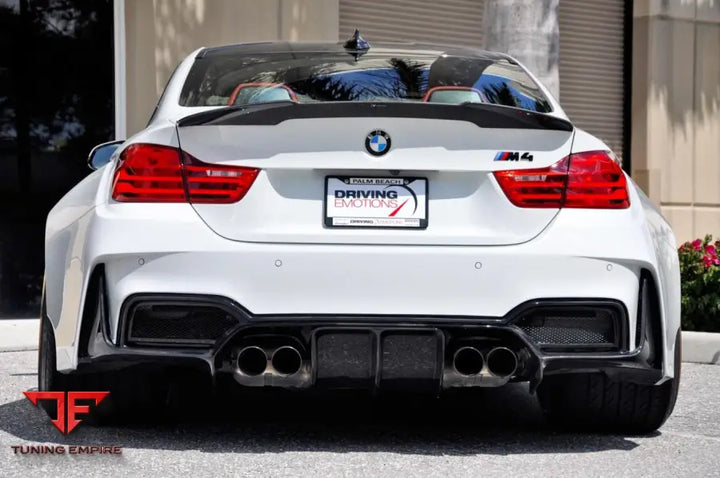 BMW M4 F82 WIDEBODY KIT
