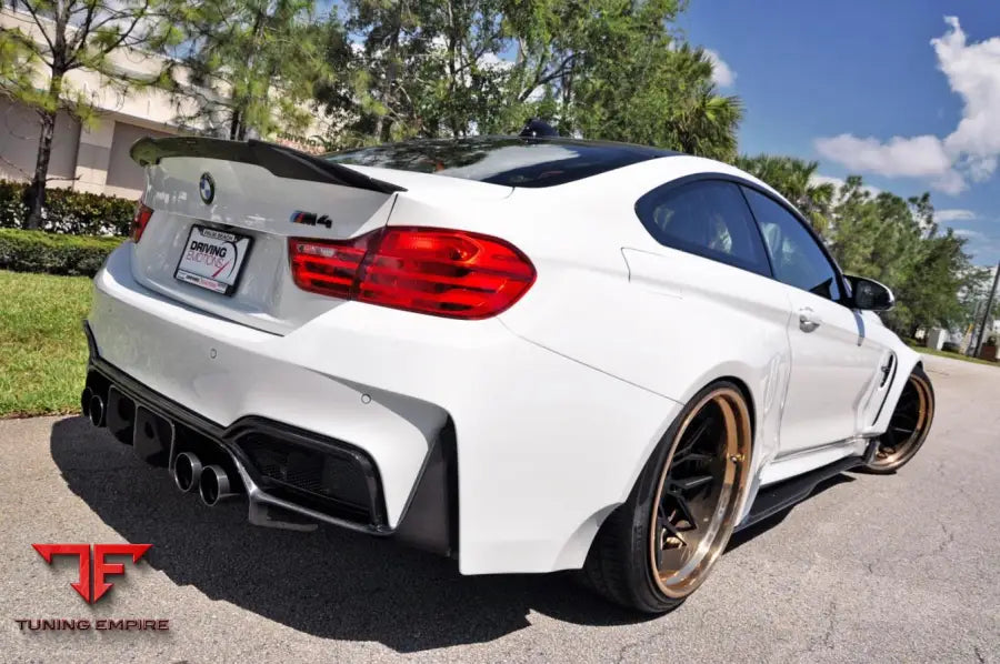 BMW M4 F82 WIDEBODY KIT