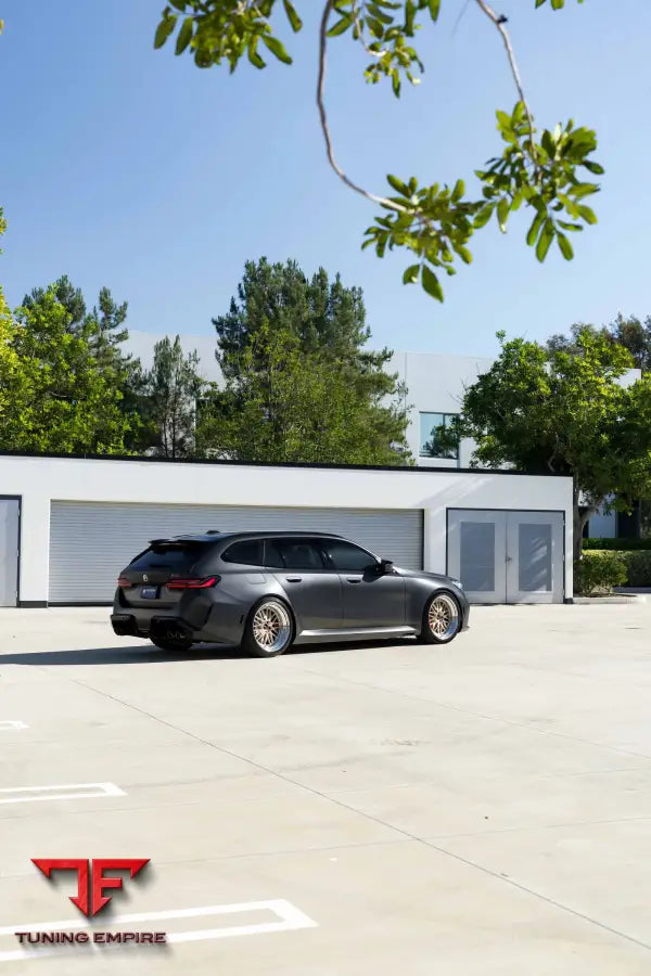 BMW M5 FORGED WHEELS AND EXHAUST SYSTEM