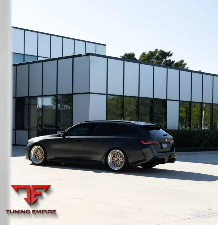 BMW M5 FORGED WHEELS AND EXHAUST SYSTEM