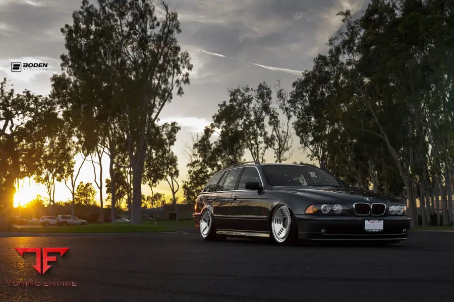 BMW M5 FORGED WHEELS AND EXHAUST SYSTEM