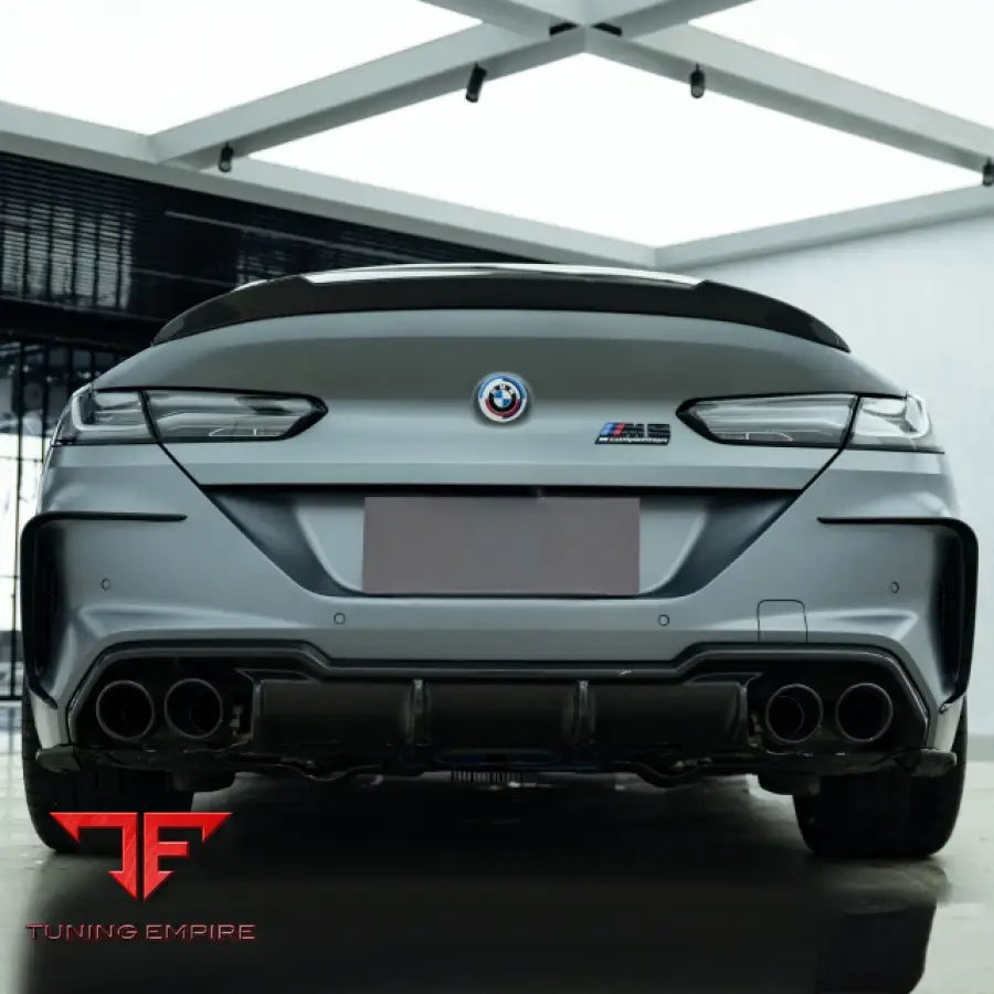 BMW M8 (F93) DRY CARBON FIBER BODY KIT