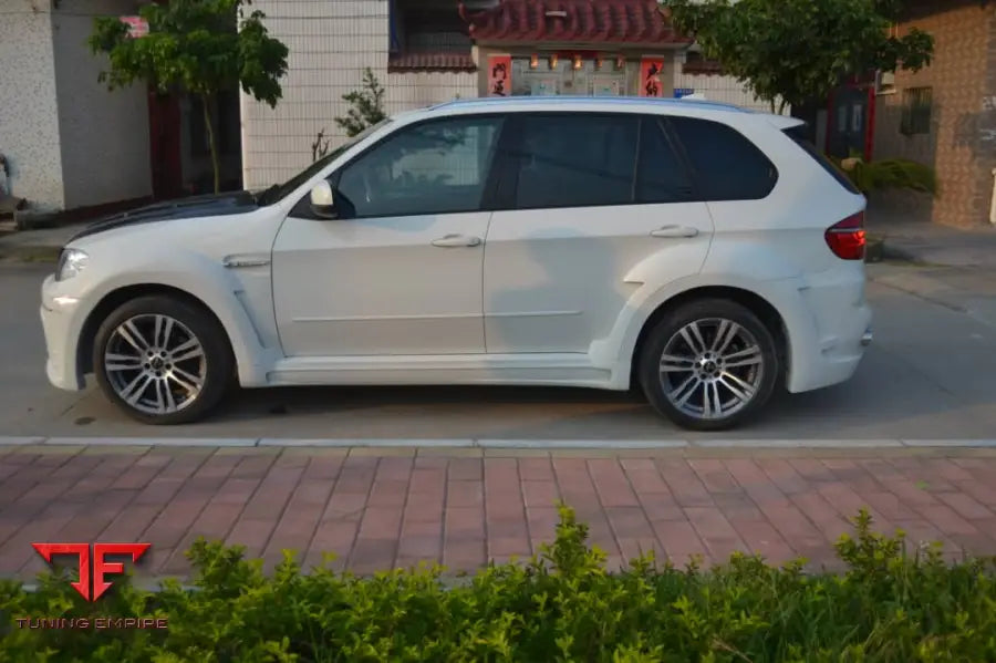 BMW X5 E70 WIDEBODY KIT WITH CENTER EXHAUST