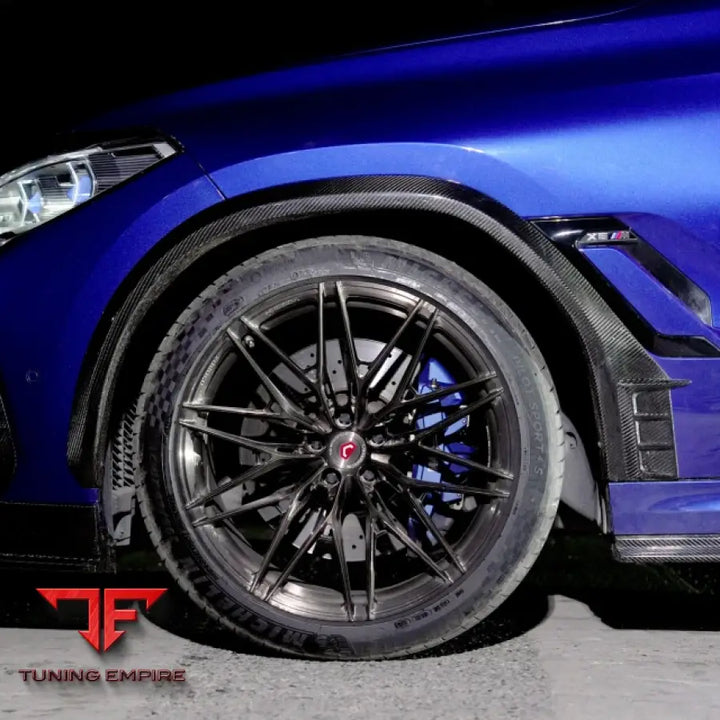 BMW X6 DRY CARBON FIBER BODY KIT