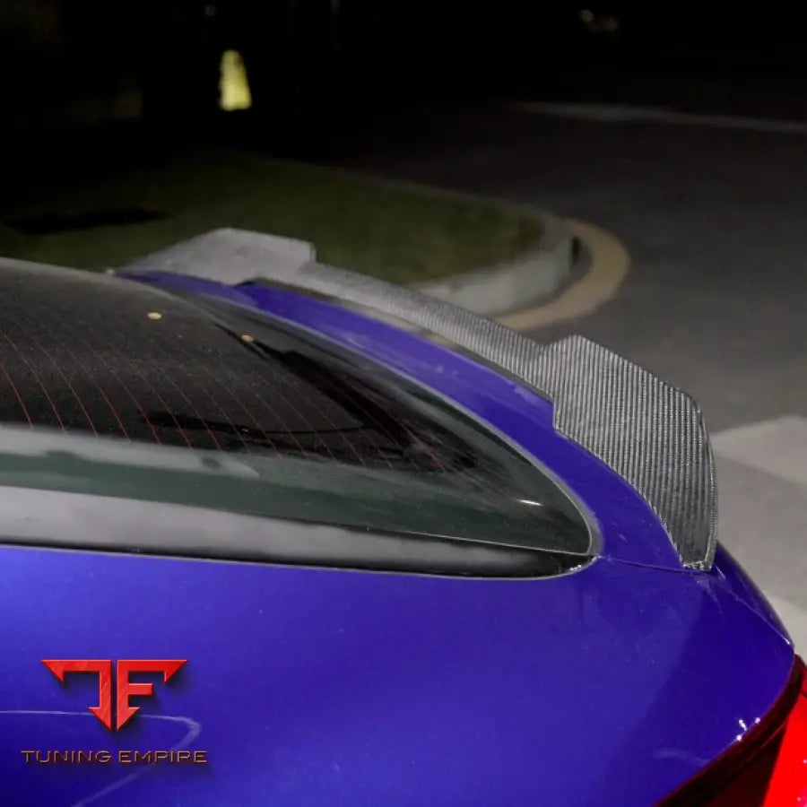 BMW X6 DRY CARBON FIBER BODY KIT