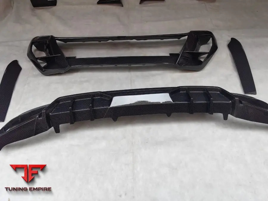 BMW X7 G07 CARBON BODY KIT