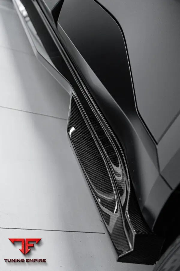 BMW XM CARBON BODY KIT ’RAZOR’