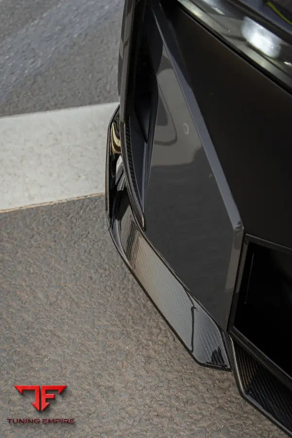 BMW XM CARBON BODY KIT ’RAZOR’