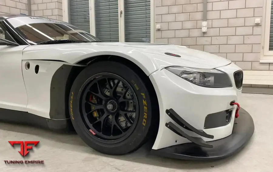 BMW Z4 E89 GT3 RACING CARBON BODY KIT - latest Gen.