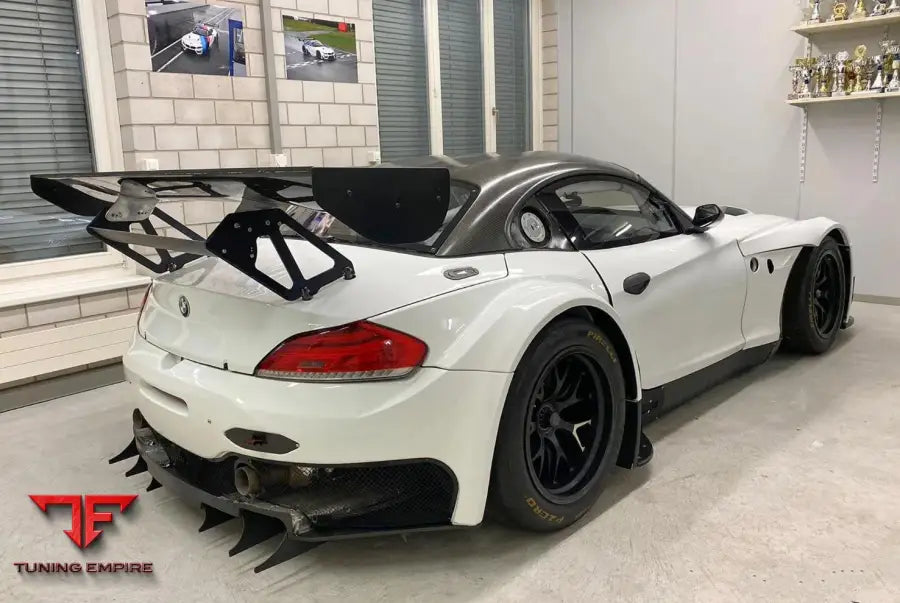 BMW Z4 E89 GT3 RACING CARBON BODY KIT - latest Gen.