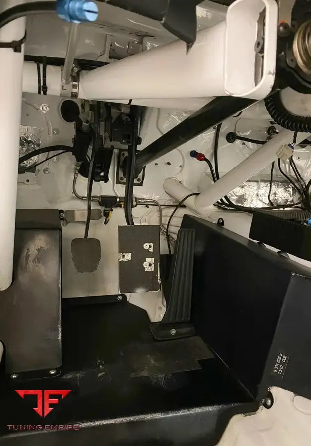 BMW Z4 E89 GT3 RACING CARBON BODY KIT - latest Gen.