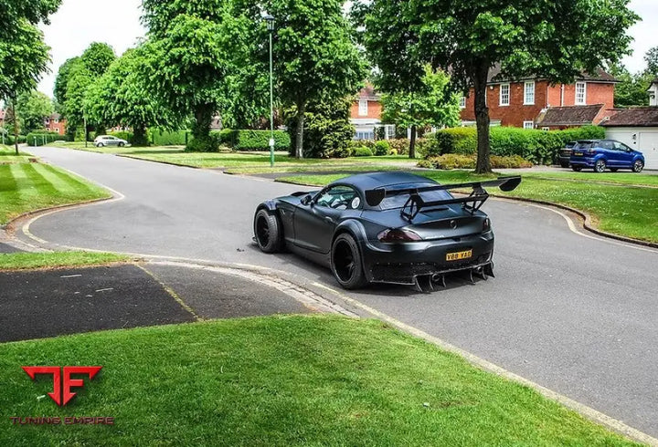 BMW Z4 E89 GT3 STREET CARBON BODY KIT