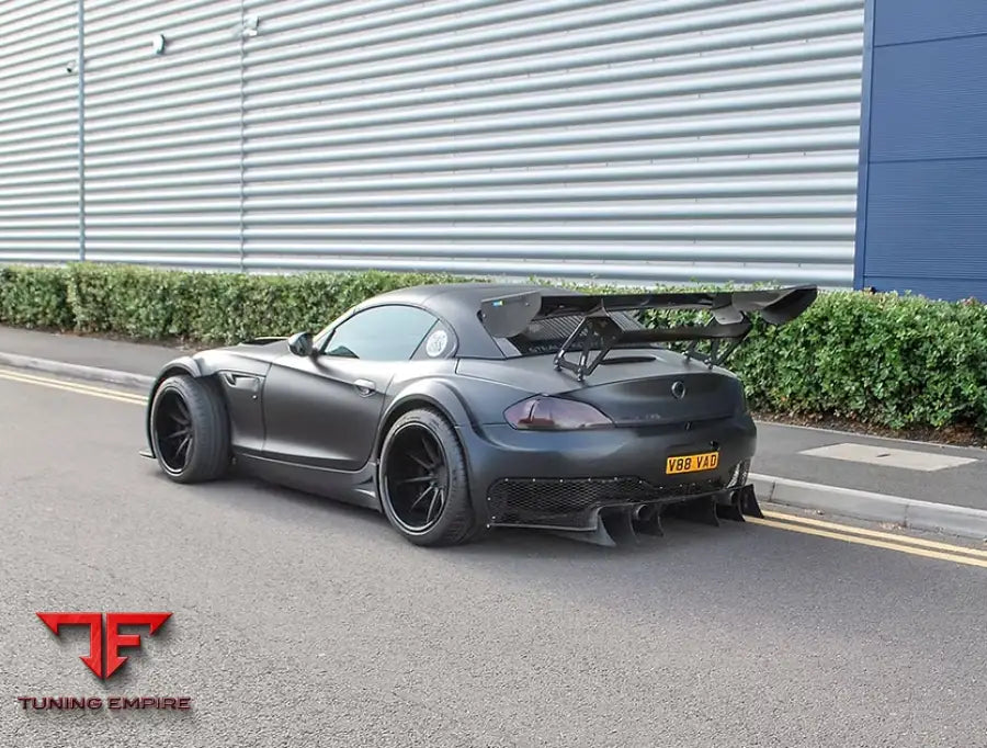 BMW Z4 GT3 STREET BODY KIT