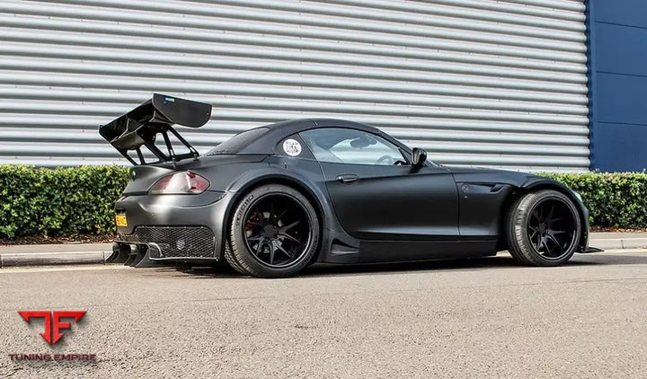 BMW Z4 GT3 STREET BODY KIT