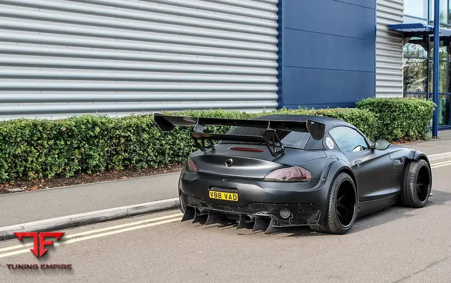 BMW Z4 GT3 STREET BODY KIT
