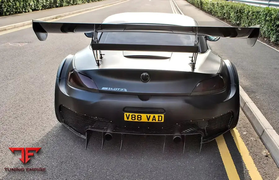 BMW Z4 GT3 STREET BODY KIT