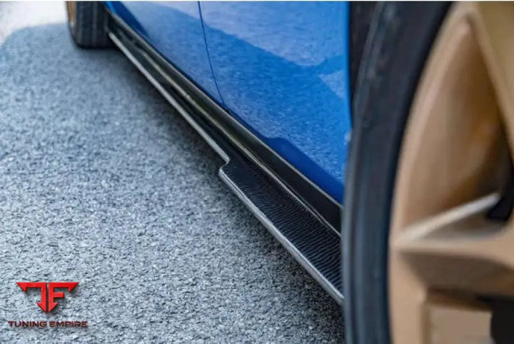 CHALLENGER LC 3-TH GEN 2008-2024 CARBON BODY KIT