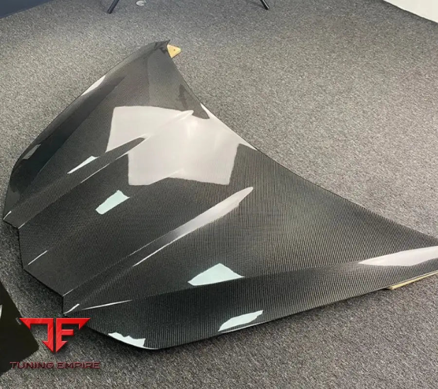 CHEVROLET CORVETTE C8 2020 + OEM STYLE CARBON FIBER HOOD