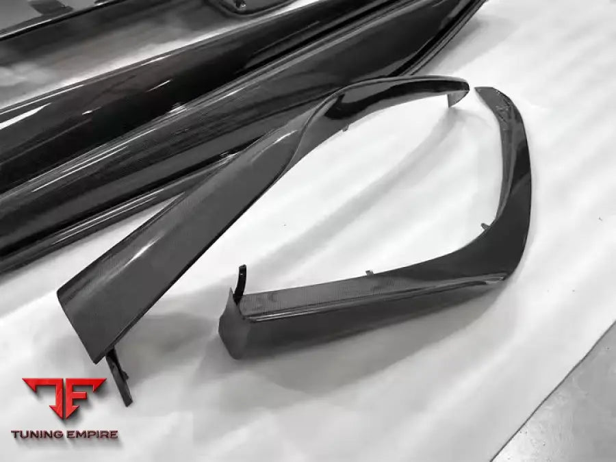 FERRARI 296 CARBON FIBER BODY KIT