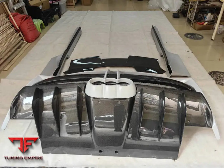 FERRARI 458 PART CARBON BODY KIT