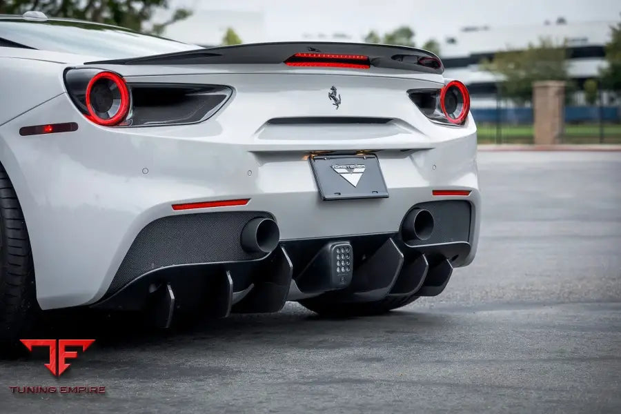 FERRARI 488 CARBON BODY KIT