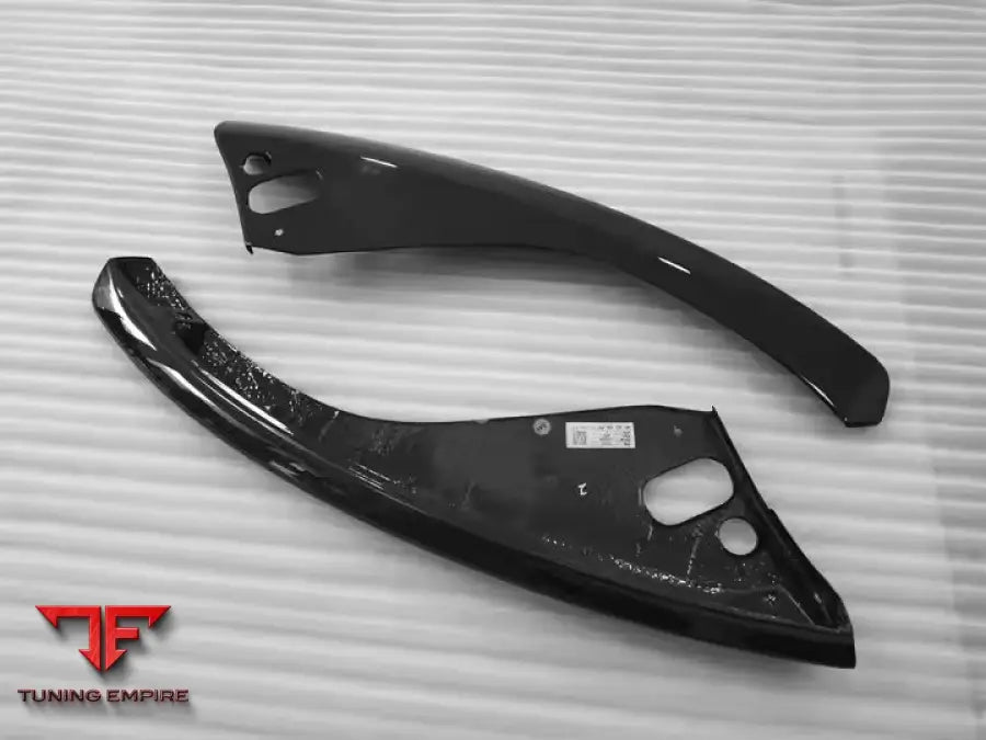 FERRARI 812 OEM CARBON FIBER BODY KIT